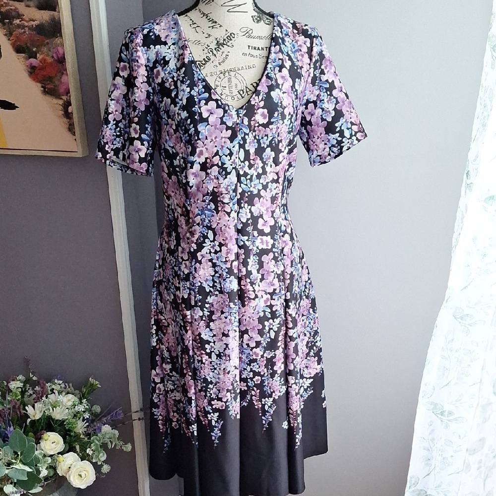 Gabby Skye Flutter Sleeve Midi Dress